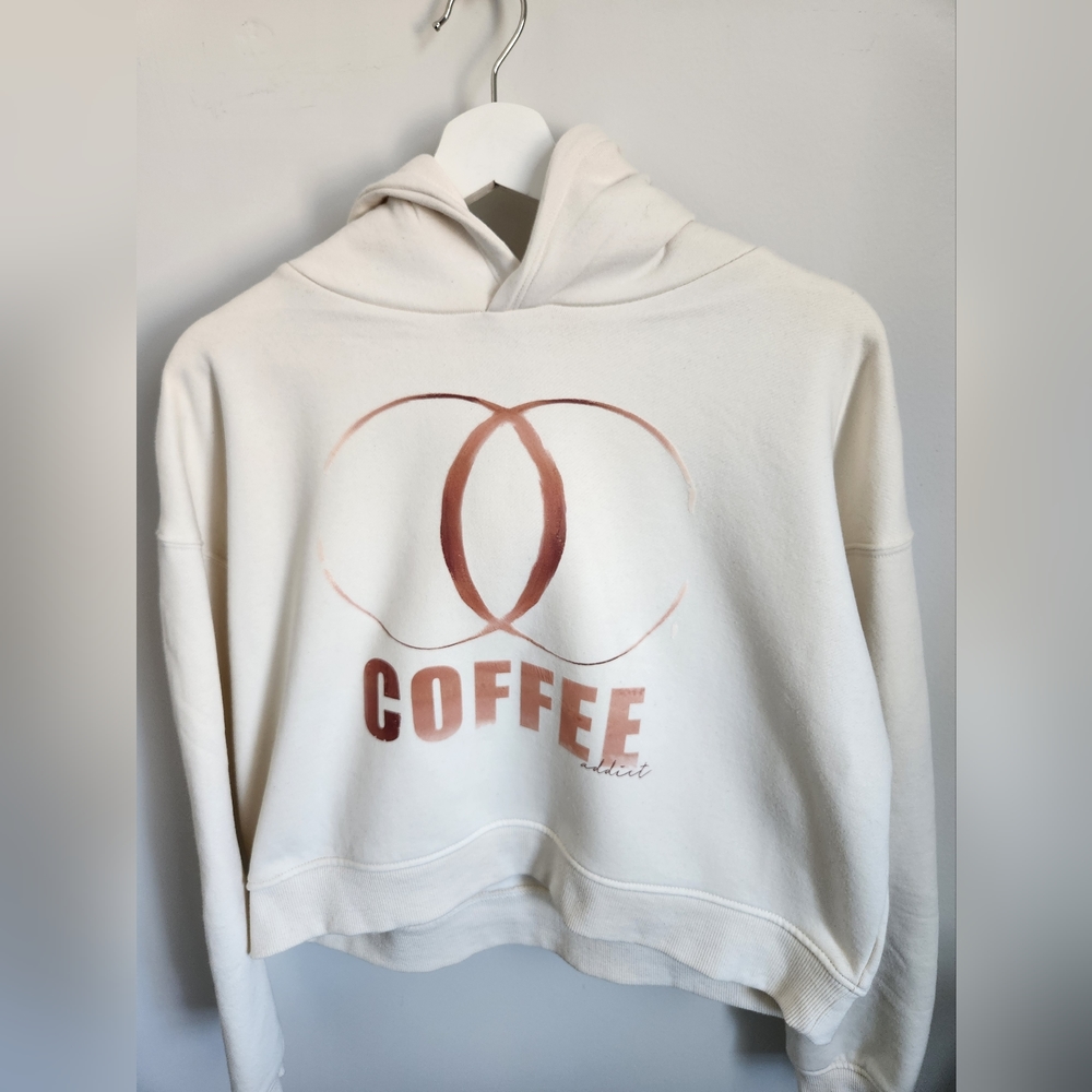 NWT GRAFIC SWEATSHIRTS